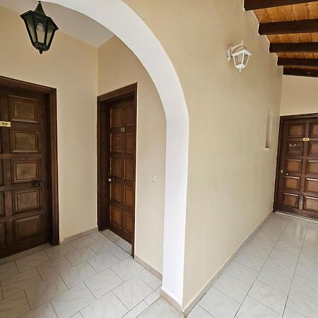 Villa Elena Іпсос Екстер'єр фото