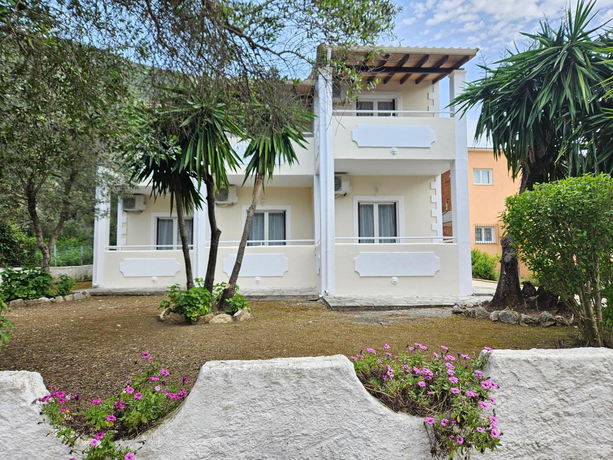 Villa Elena Іпсос Екстер'єр фото