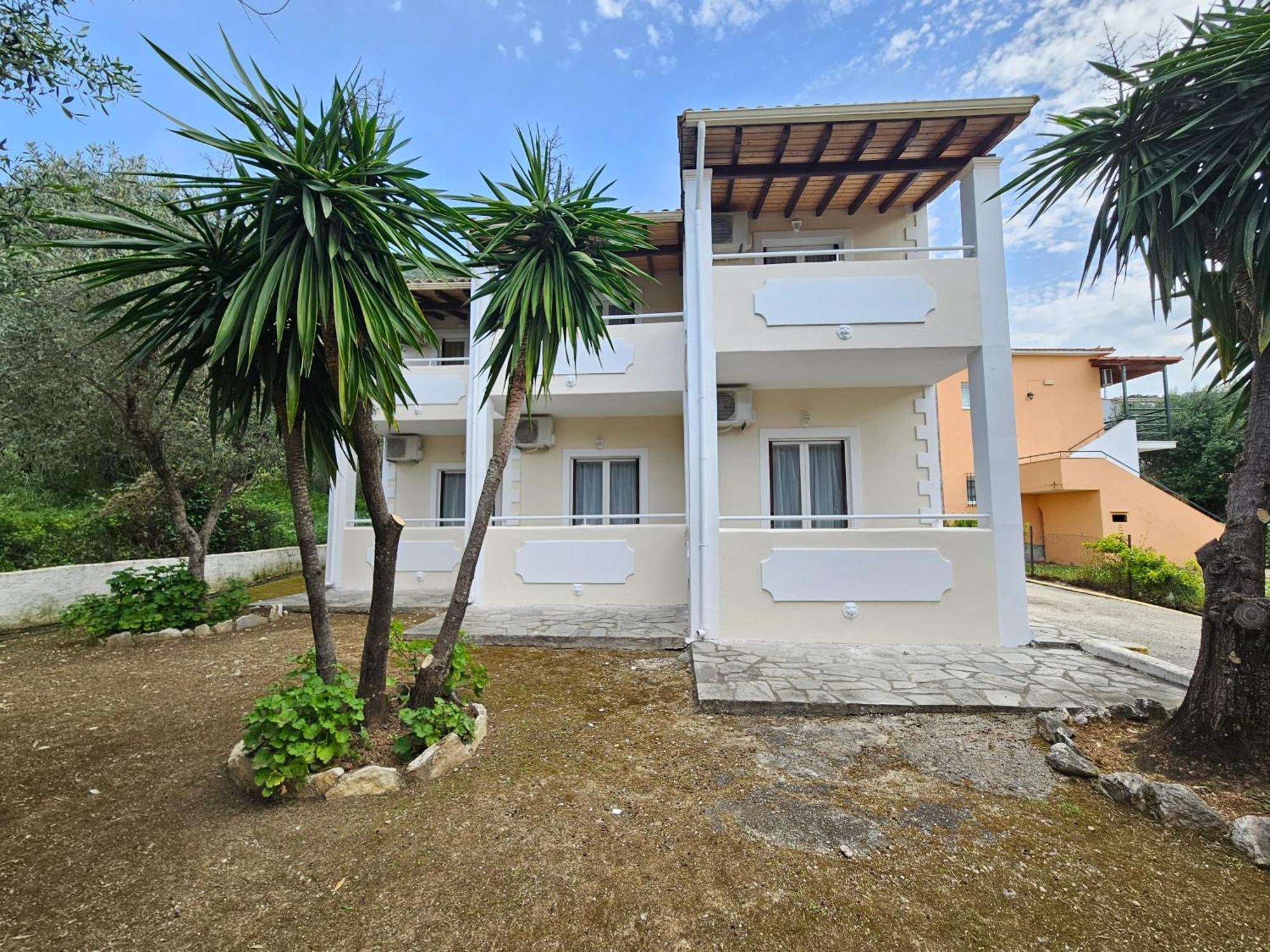 Villa Elena Іпсос Екстер'єр фото